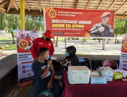 BINDA Maluku Gelar Vaksinasi di Objek Wisata Pantai Baikolet
