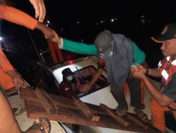 Mati Mesin di Tengah Laut, Tim SAR Gabungan Evakuasi 9 Pegawai Pertanahan