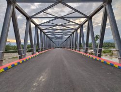 Jembatan Wai Tunsa SBT Sudah Dilewati Masyarakat