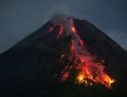 Cek Fakta Gunung Merapi Erupsi 18 April 2024.