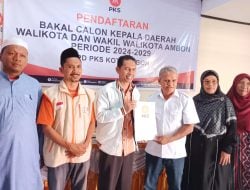 Maju Pilwalkot, Yusuf Wally Pengambilan Formulir di DPD PKS Kota Ambon