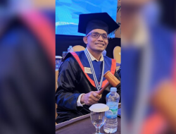 Wisuda ke-XX Unifa, Direktur Harian Rakyat Maluku Raih Gelar Magister Ilmu Komunikasi