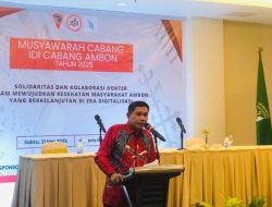 Wattimena Ajak Dokter Bangun Solidaritas