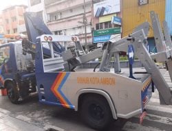 Dishub Tertibkan Puluhan Kendaraan Parkir di Badan Jalan