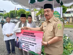Gubernur Serahkan Hewan Kurban Presiden RI