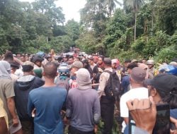 Warga dan Karyawan PT SIM Bentrok.